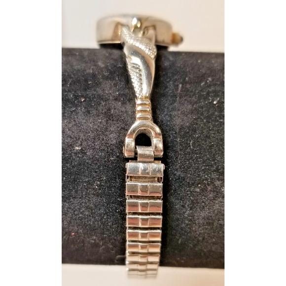 Vtg Bill Blass Embass By Gruen Women’s Watch Silver Tone Ladies Wristwatch - Picture 7 of 7